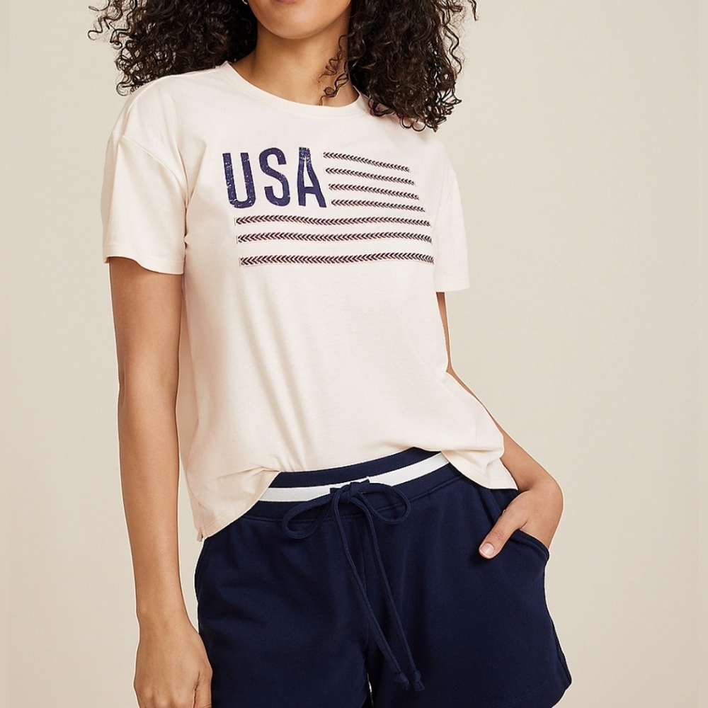 Maurices womens XL USA Graphic T-Shirt